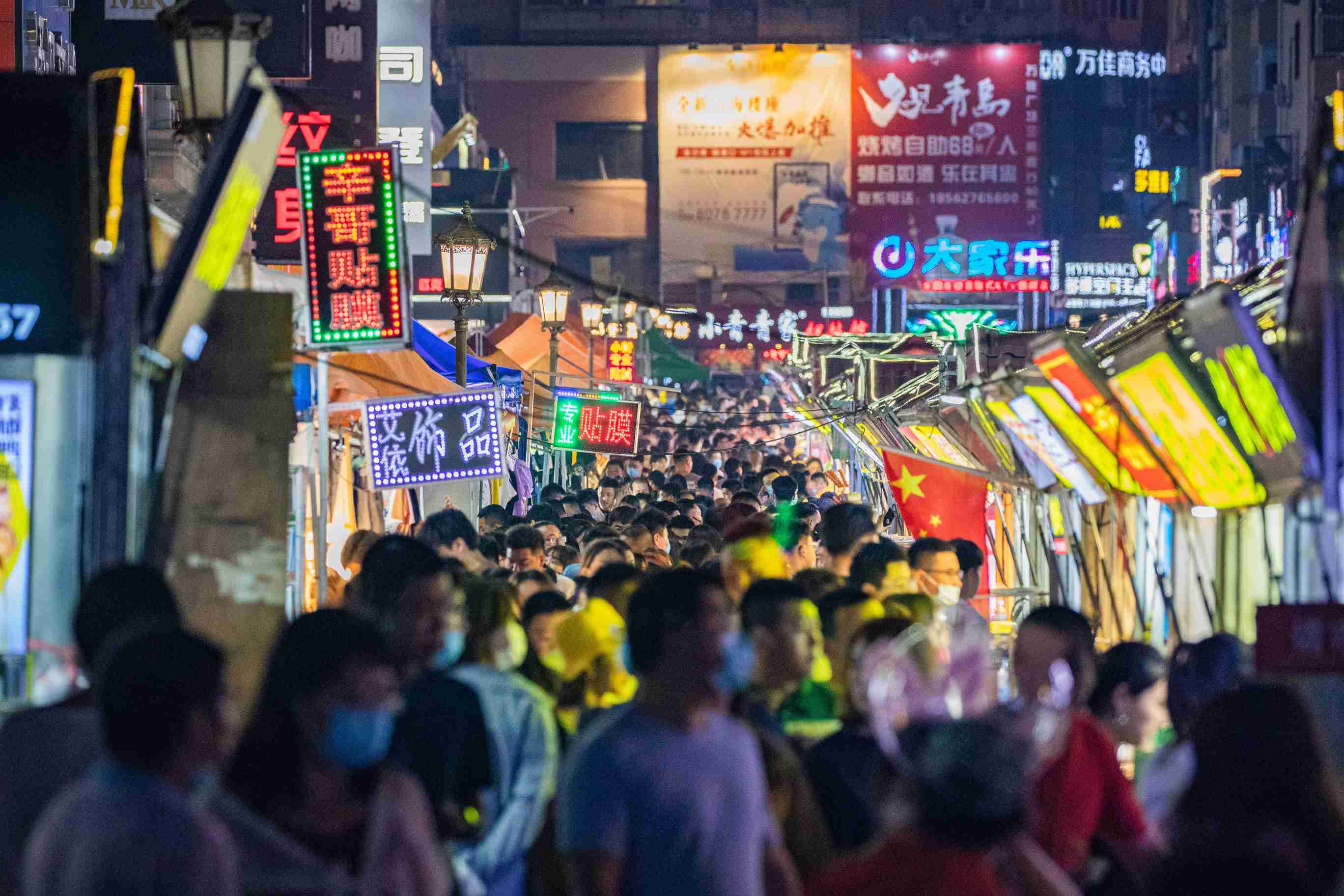Labubu热与新消费产业逻辑